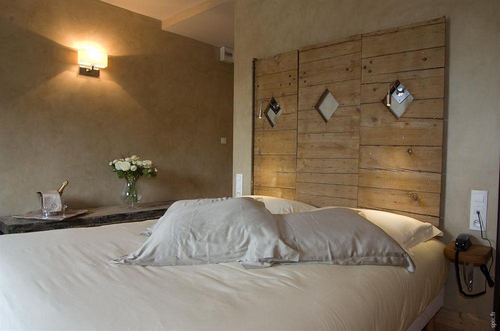 Charme & Business Hotel Lyon Limonest Eksteriør billede