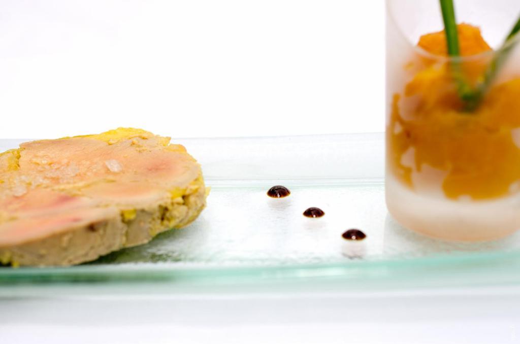 Charme & Business Hotel Lyon Limonest Eksteriør billede