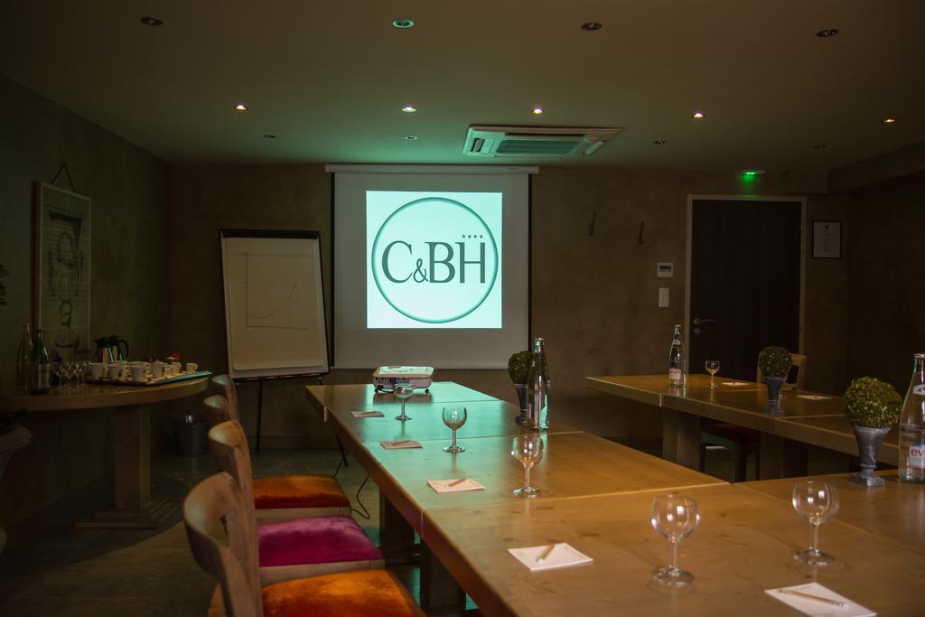 Charme & Business Hotel Lyon Limonest Eksteriør billede