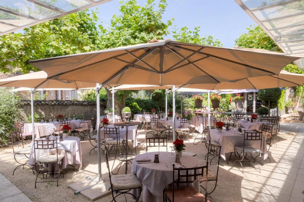 Charme & Business Hotel Lyon Limonest Eksteriør billede