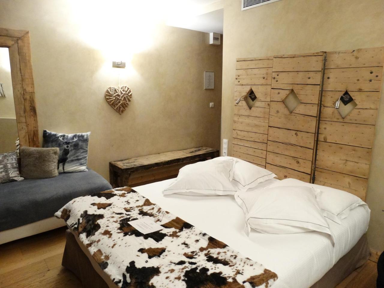 Charme & Business Hotel Lyon Limonest Eksteriør billede